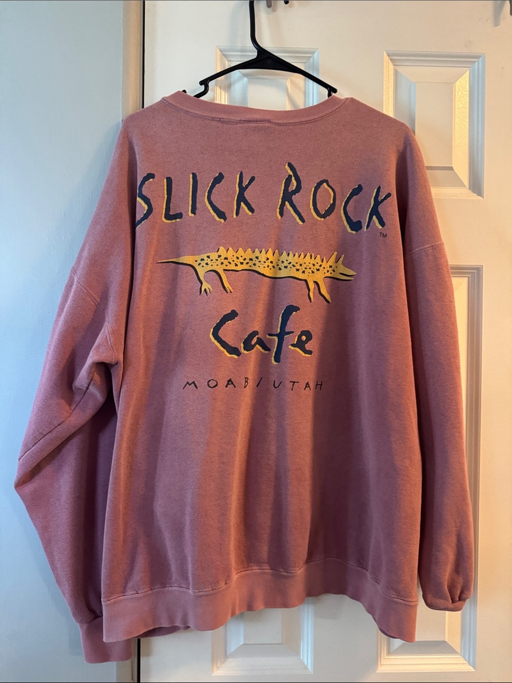 Vintage Mauve "Slick Rock Cafe" Pullover Sweatshirt